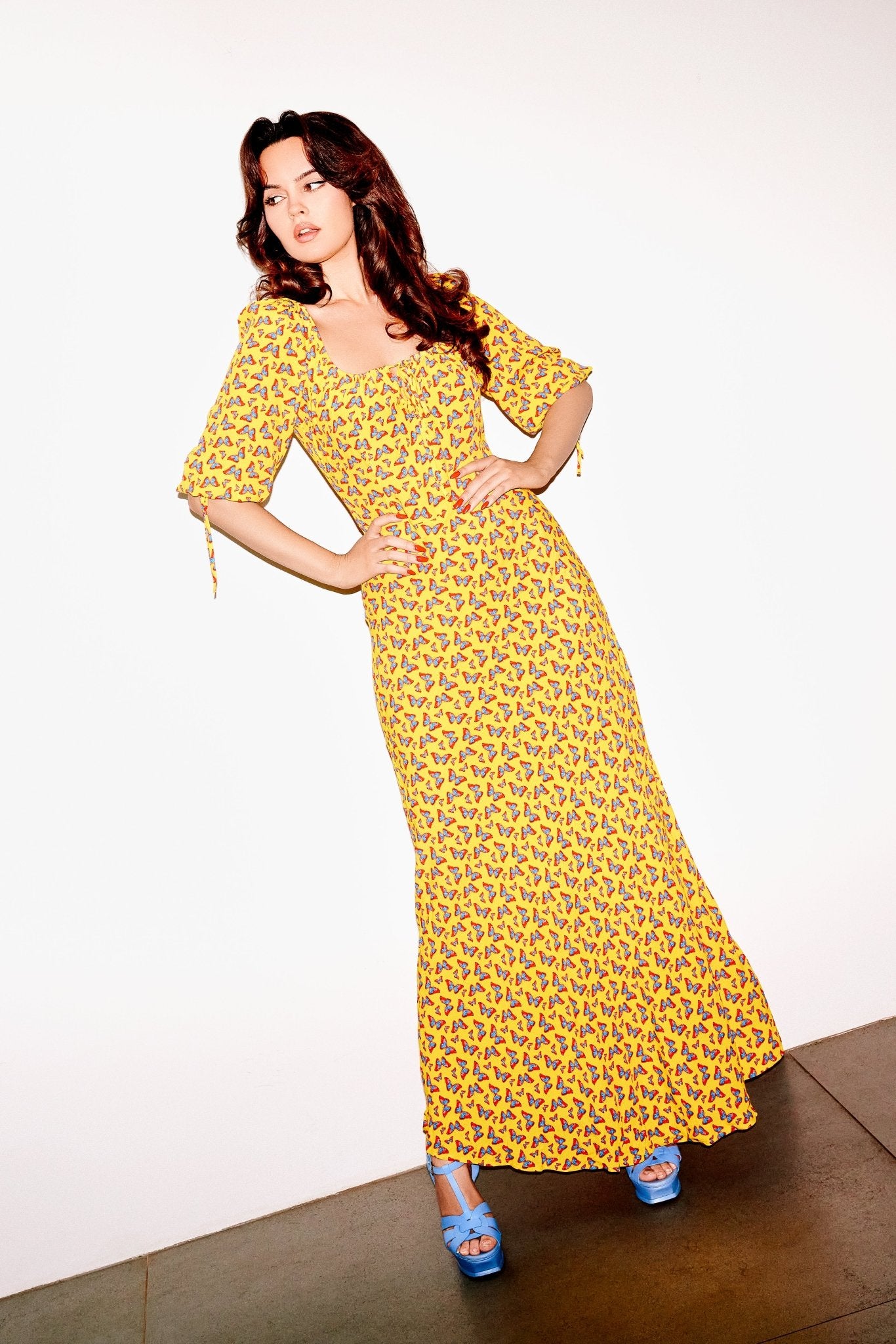 Figure-Flattering Butterfly Patterned Dress Figure-Flattering Butterfly Patterned Dress